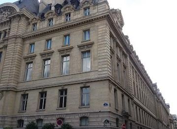 france/paris/landmark/1-rue-victor-cousin