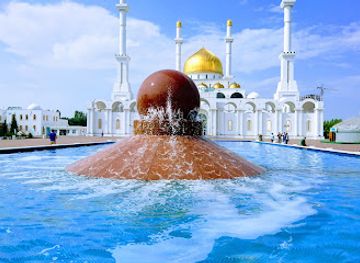 kazakhstan/nur-sultan/astana-city/landmark/nur-astana-mosque