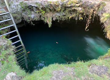 palau/ngaremlengui/landmark/ngermelt-swimming-hole