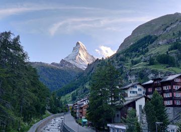 switzerland/zermatt/landmark/mountaineer-s-cemetery