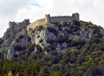france/languedoc-roussillon/landmark/chateau-de-puilaurens