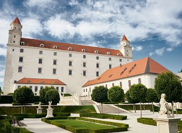 slovakia/hont/landmark/bratislava-castle