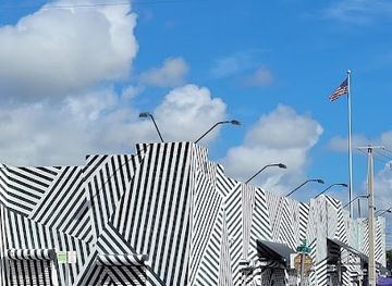 florida/miami/wynwood/landmark/the-wynwood-building