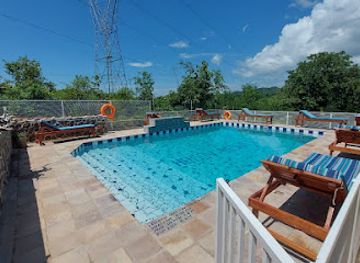 zambia/lake-kariba/landmark/hersov-lodge