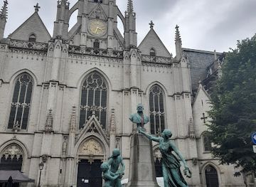 belgium/brussels/ixelles/landmark/saint-boniface-square