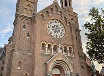 belgium/antwerp/landmark/onze-lieve-vrouw-van-altijddurende-bijstandkerk