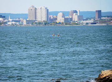 connecticut/new-haven-harbor/landmark/lighthouse-point-park