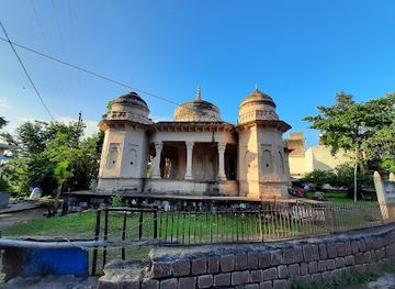 india/central-india/landmark/marble-rocks