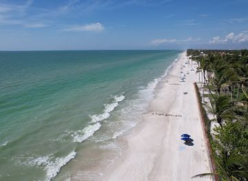 florida/naples-beach/landmark/port-royal-beach