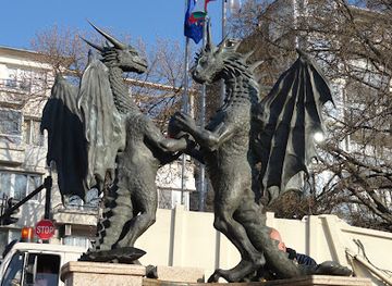 bulgaria/varna-region/landmark/dragons-in-love