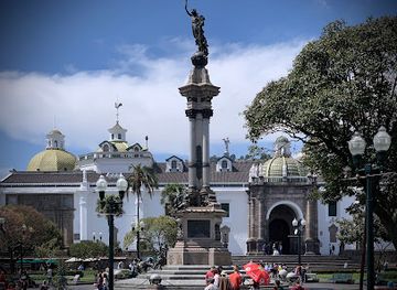 ecuador/oriente/landmark/independence-square