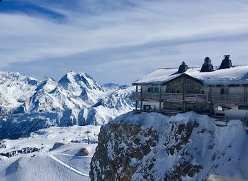france/courchevel/landmark/sommet-de-la-saulire