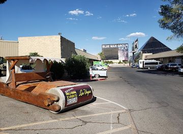 nevada/las-vegas/landmark/hollywood-cars-museum-liberace-garage