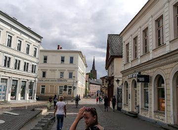 latvia/semigallia/landmark/latvijas-muziku-slavas-aleja