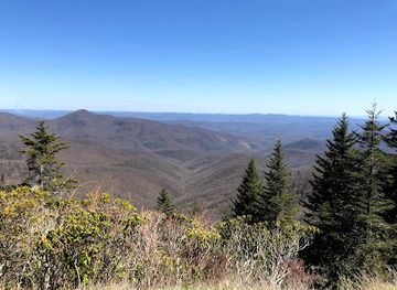 south-carolina/blue-ridge-mountains/landmark/courthouse-valley-overlook