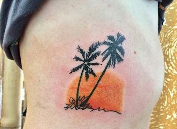 tonga/kolovai/landmark/happy-sailor-tattoo-tonga