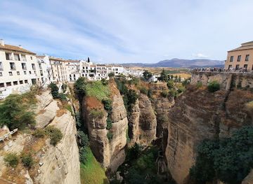 spain/andalusia/landmark/centro-de-interpretacion-del-puente-nuevo