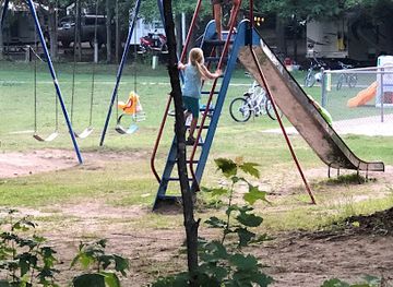 michigan/pictured-rocks-national-lakeshore/landmark/munising-pictured-rocks-koa-journey