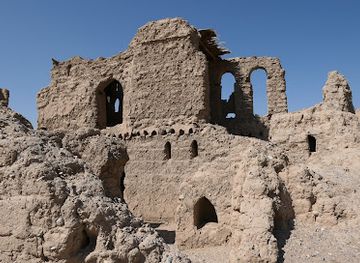 oman/ad-dakhiliyah-governorate/landmark/tanuf-castle-ruins