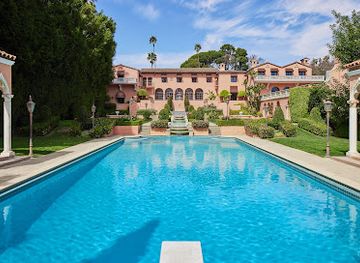 california/los-angeles/beverly-hills/landmark/beverly-estate