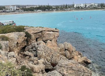 cyprus/makronissos-beach/landmark/nissi-island