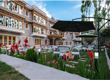 india/leh-ladakh/landmark/sangaylay-palace-leh-3-star-hotel-in-leh-top-rank-hotel-in-leh