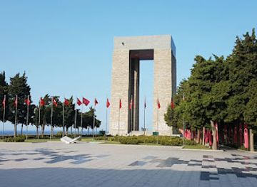 turkiye/canakkale/landmark/canakkale-martyrs-monument