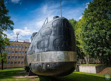 poland/pomerania/landmark/okret-podwodny-typu-kobben-nieoficjalna-nazwa-jastrzab-kobben-w-gdyni
