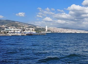 turkiye/izmir/karsiyaka/landmark/karsiyaka-sahil