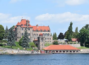 new-york/thousand-islands/landmark/singer-castle