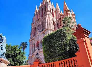 mexico/san-miguel-de-allende/landmark/fray-juan-de-san-miguel
