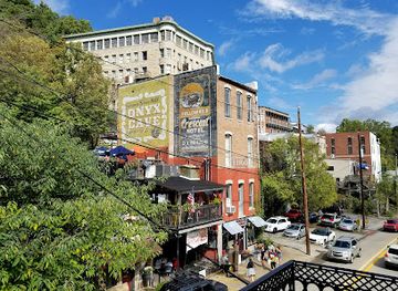 arkansas/eureka-springs/landmark/grotto-wood-fired-grill-and-wine-cave
