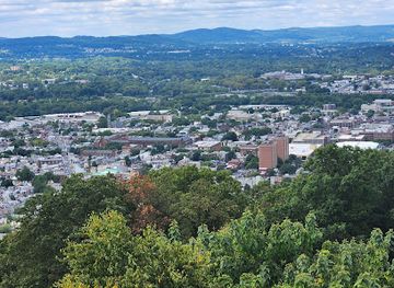 pennsylvania/reading/landmark/reading-pagoda