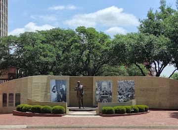 texas/fort-worth/landmark/jfk-memorial