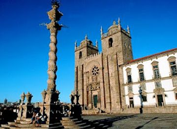 portugal/porto/baixa/landmark/porto-cathedral