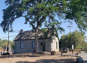 california/central-california/landmark/griffith-quarry-california-historical-landmark-no-885