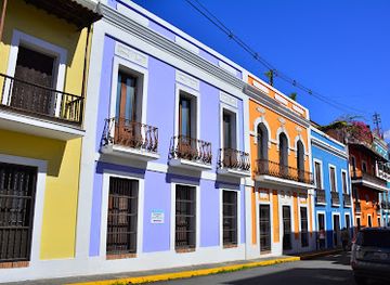 puerto-rico/san-juan/landmark/old-new-san-juan-photo