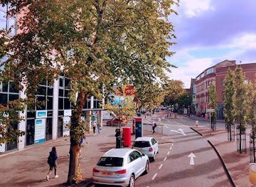 united-kingdom/belfast/landmark/shaftesbury-square