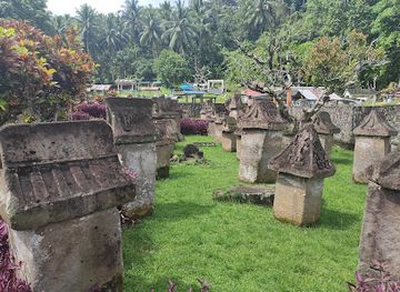 indonesia/north-sulawesi/landmark/archaeological-park-waruga