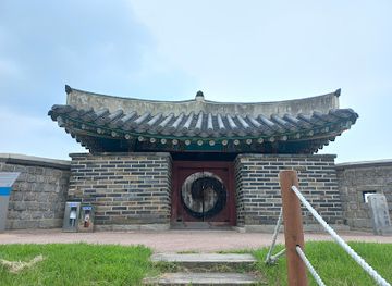 south-korea/suwon/landmark/dongporu