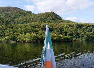ireland/killarney-national-park/landmark/lily-of-killarney-watercoach