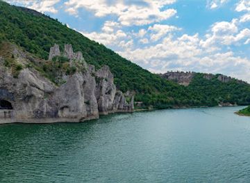 bulgaria/varna-region/landmark/wonderful-rocks