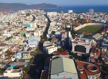 vietnam/quy-nhon/landmark/quy-nhon-stadium