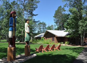 wisconsin/northwoods/landmark/north-lakeland-discovery-center