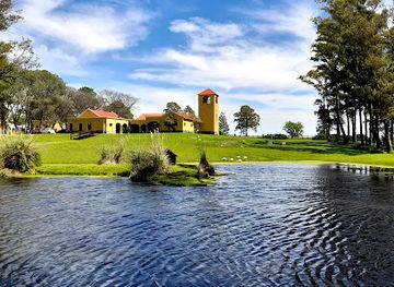 uruguay/salto-grande-dam/landmark/palace-cave
