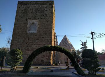 turkiye/antalya/landmark/kale-kapisi-saat-kulesi