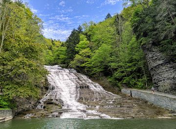 new-york/finger-lakes-region/landmark/buttermilk-falls-state-park