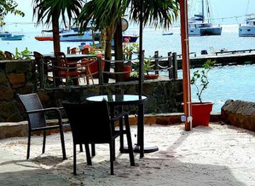 saint-vincent-and-the-grenadines/bequia/landmark/sugar-and-spice-cafe