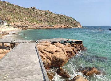 vietnam/southeast/landmark/hon-kho-beach