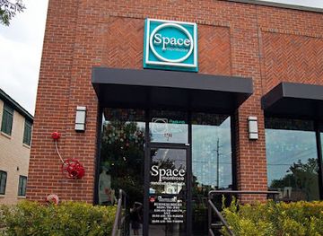 texas/houston/montrose/landmark/space-montrose